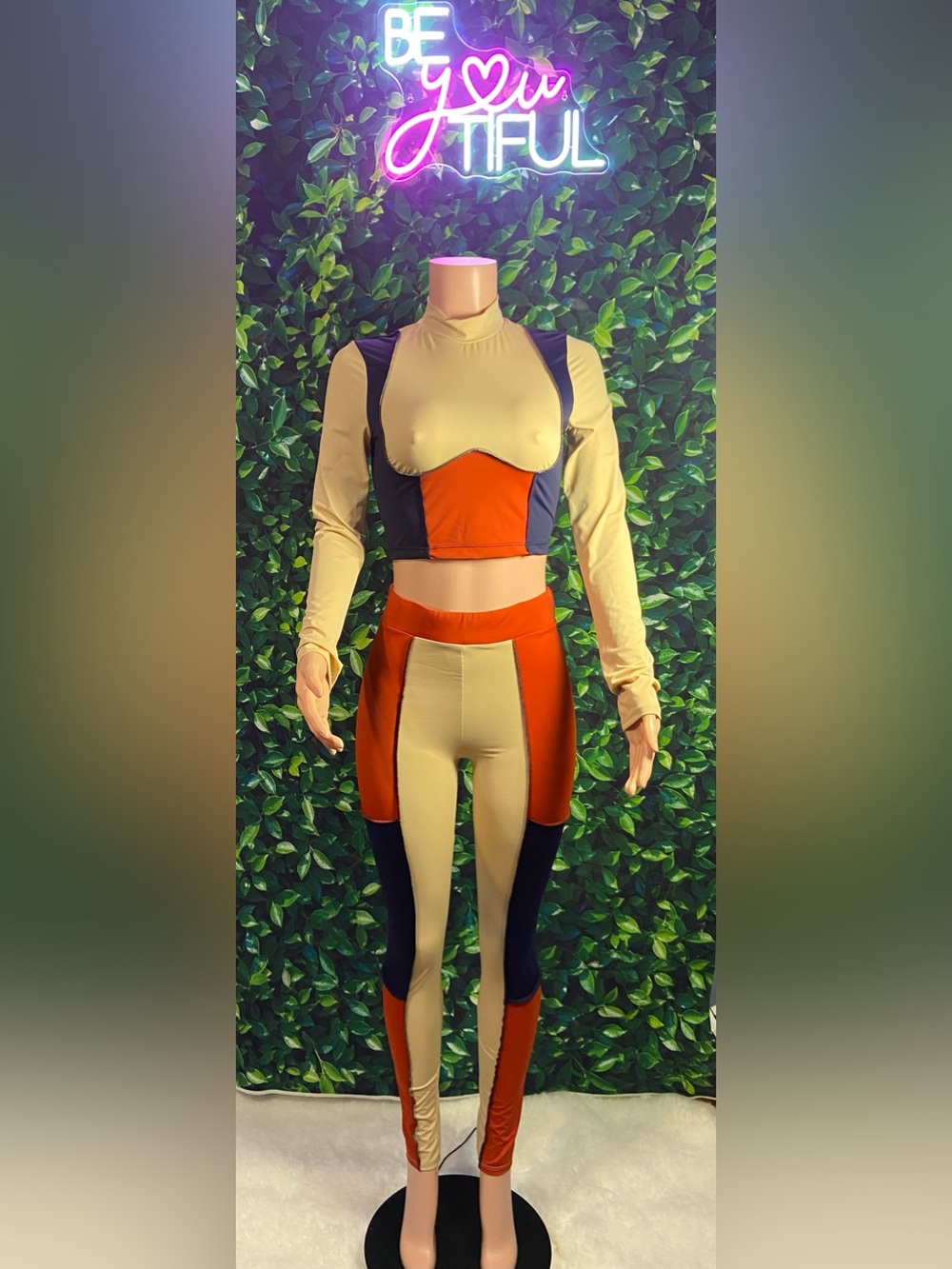 Colorblock Two-Piece Crop Top and High-Waist Leggings Set - Cream, Orange, Navy